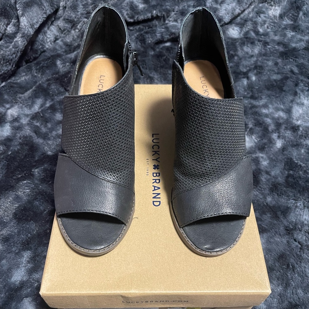 Lucky Brand wedge shoes